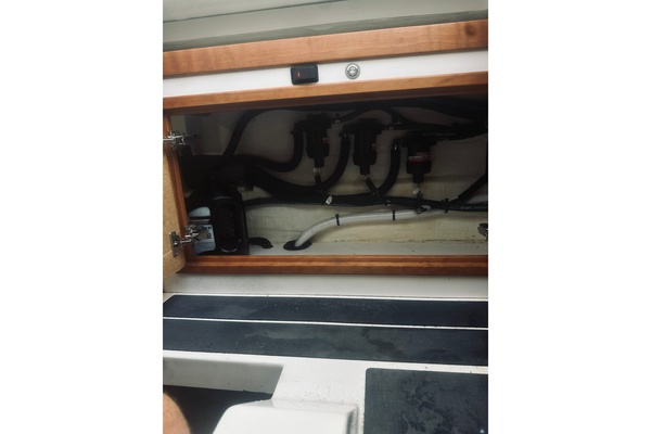 Sapphire 39ft Back Cove Yacht For Sale
