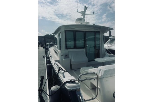 Sapphire 39ft Back Cove Yacht For Sale