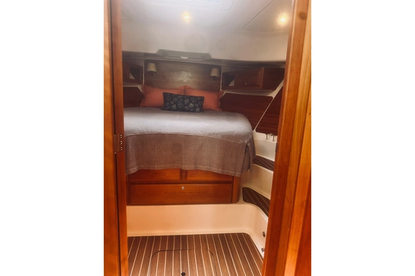 Back Cove 39O Yacht For Sale