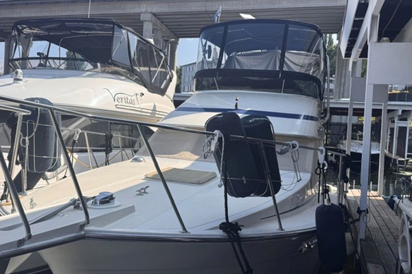 SHANTI  34ft Tollycraft Yacht For Sale
