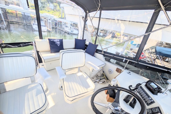 SHANTI  34ft Tollycraft Yacht For Sale