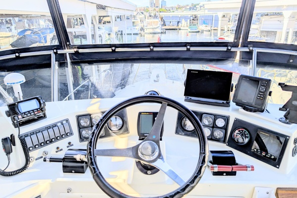 SHANTI  34ft Tollycraft Yacht For Sale