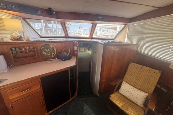 SHANTI  34ft Tollycraft Yacht For Sale