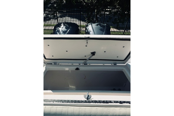 28ft Grady White Yacht For Sale