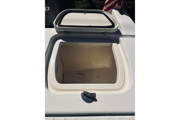 28ft Grady White Yacht For Sale