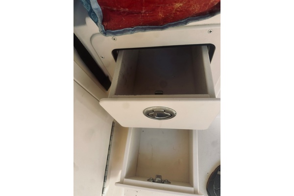 28ft Grady White Yacht For Sale