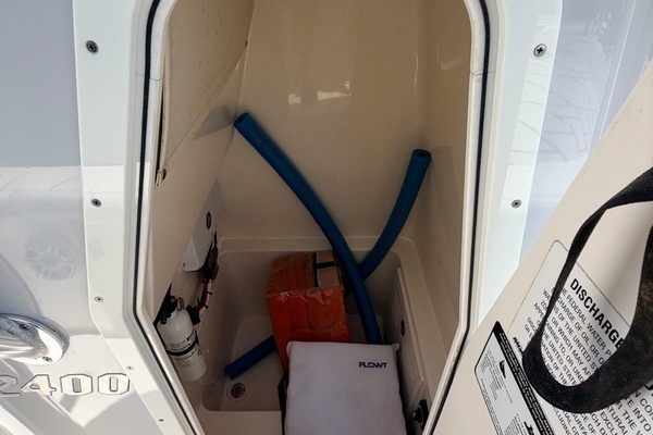 24ft Pathfinder Yacht For Sale