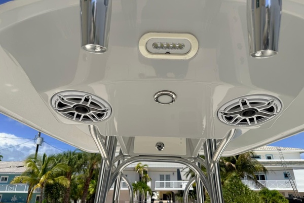 24ft Pathfinder Yacht For Sale