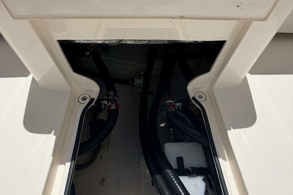 24ft Pathfinder Yacht For Sale