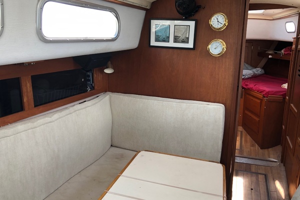 PELEIA 35ft Pearson Yacht For Sale
