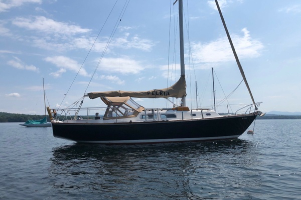 PELEIA 35ft Pearson Yacht For Sale
