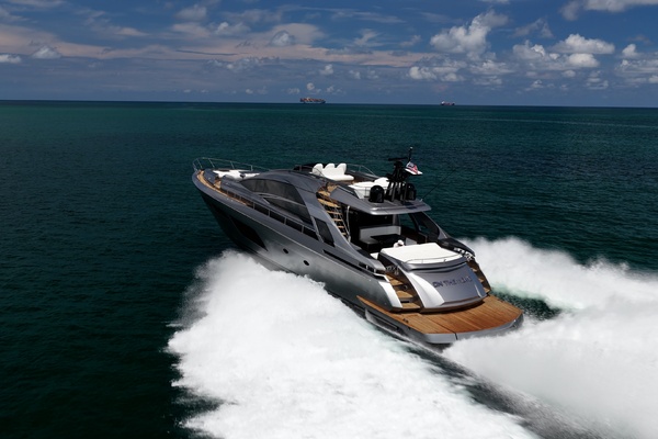 ON THE MOVE 83ft Pershing Yacht For Sale