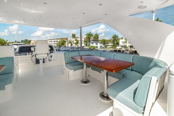 Stbd Side Dining