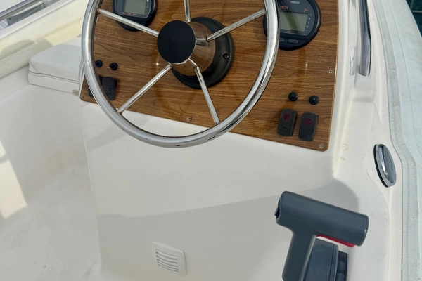 Hargrave Flybridge Yacht For Sale