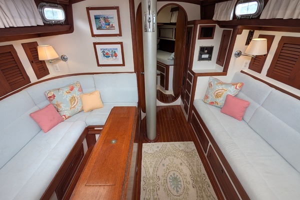 Pieces of Eight 41ft Bristol Yacht For Sale