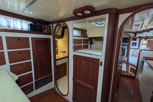 Pieces of Eight 41ft Bristol Yacht For Sale