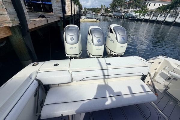33ft Hydra Sports Yacht For Sale