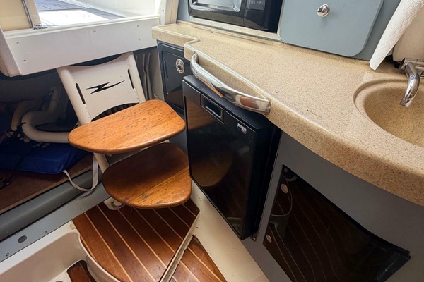 33ft Hydra Sports Yacht For Sale