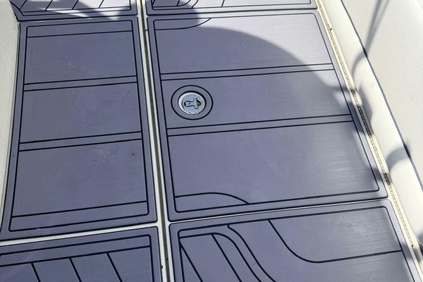 33ft Hydra Sports Yacht For Sale