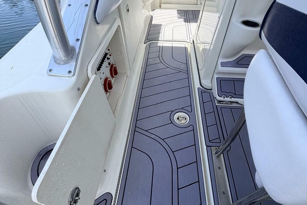 33ft Hydra Sports Yacht For Sale