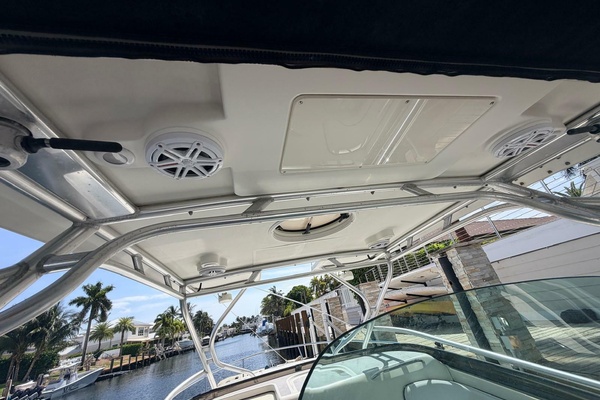 33ft Hydra Sports Yacht For Sale
