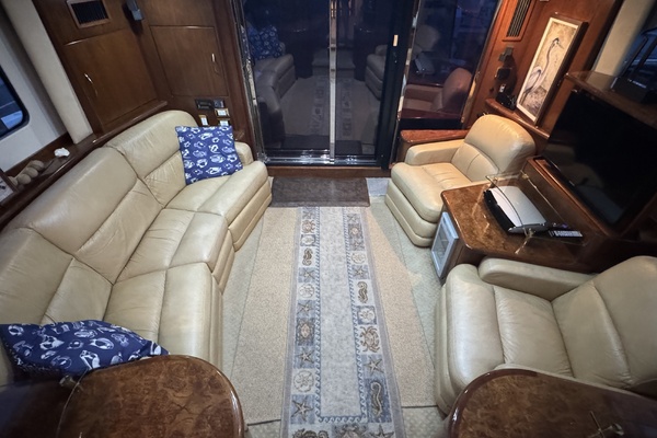 Knotty Dogs 52ft Silverton Yacht For Sale
