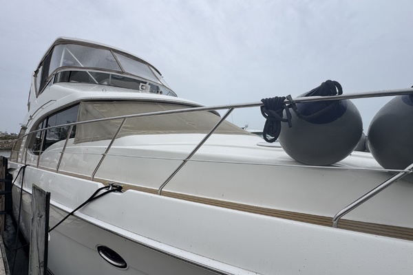 Knotty Dogs 52ft Silverton Yacht For Sale
