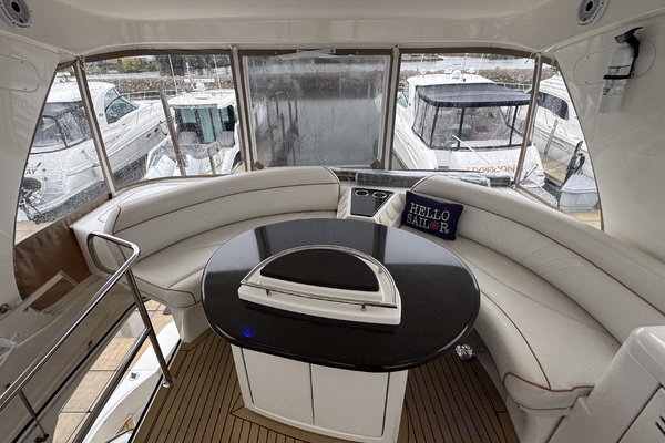 Knotty Dogs 52ft Silverton Yacht For Sale