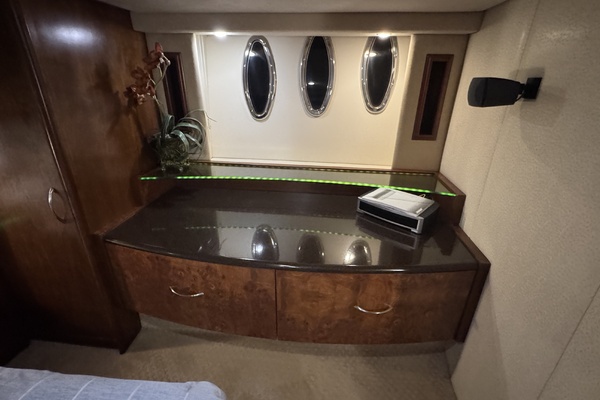 Knotty Dogs 52ft Silverton Yacht For Sale