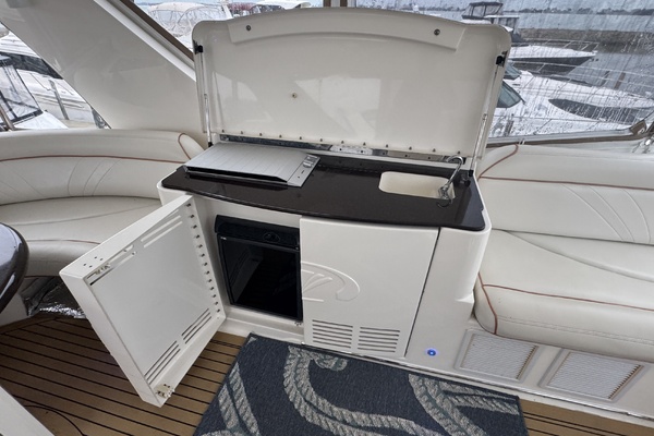 Knotty Dogs 52ft Silverton Yacht For Sale