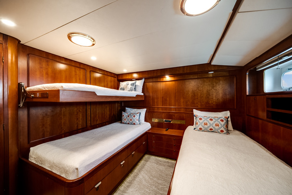 90ft Palmer Johnson Yacht For Sale