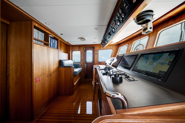 90ft Palmer Johnson Yacht For Sale