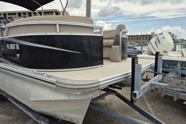 20ft Avalon Yacht For Sale