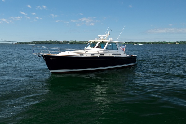 SEA FOR TWO 42ft Sabre Yacht For Sale