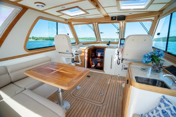 Sabre Hard Top Express Yacht For Sale