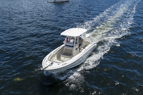 230 Outrage 23ft Boston Whaler Yacht For Sale