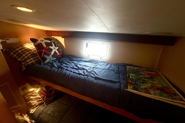 Jubilee 52ft Hatteras Yacht For Sale