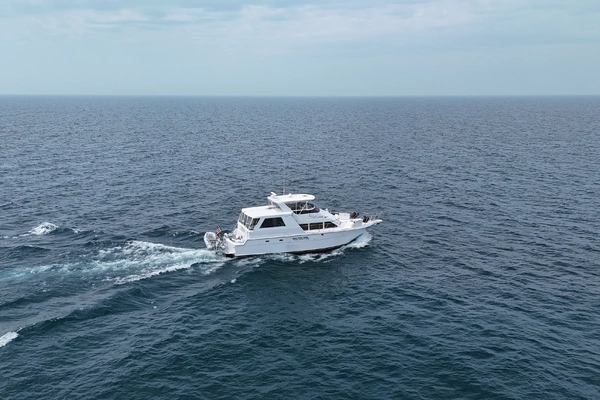 Hatteras 52 Cockpit Motor Yacht Yacht For Sale