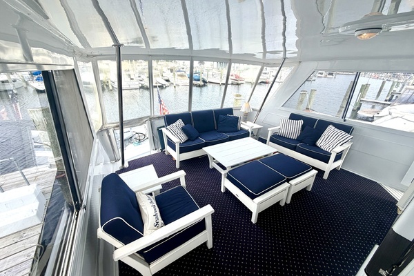 Jubilee 52ft Hatteras Yacht For Sale