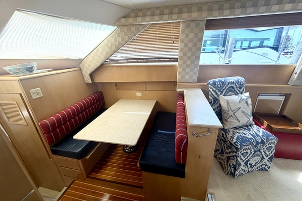 Hatteras 52 Cockpit Motor Yacht Yacht For Sale