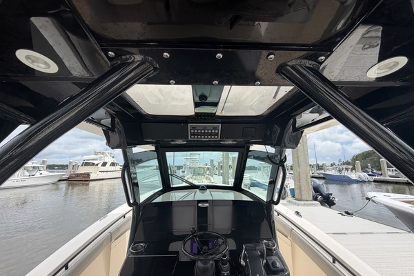 Scout 355 LXF Yacht For Sale