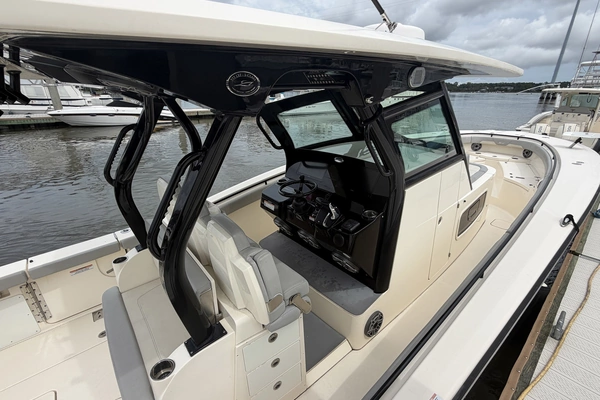 Scout 355 LXF Yacht For Sale
