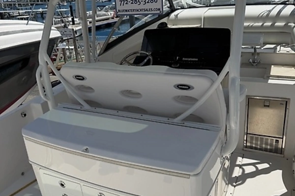 Everglades 360LXC Yacht For Sale