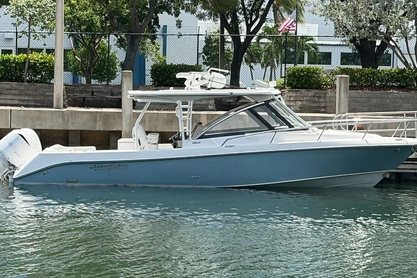 36-ft-Everglades-2018-360LXC-BLEW BAYOU Riviera Florida United States  yacht for sale