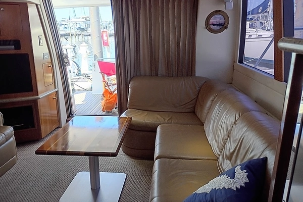 Carver 450 Voyager Pilothouse Yacht For Sale