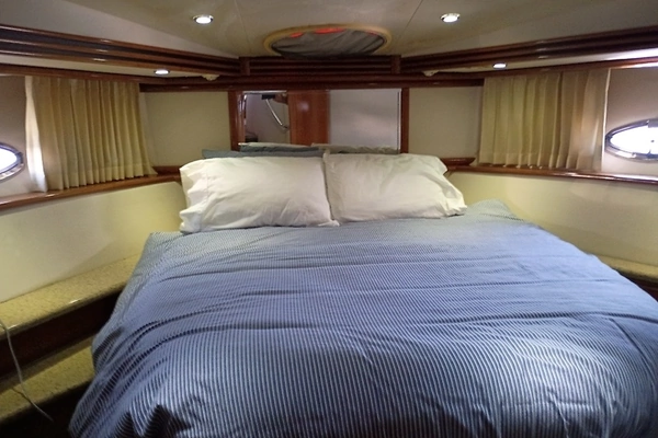 Carver 450 Voyager Pilothouse Yacht For Sale