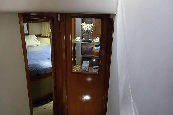 Carver 450 Voyager Pilothouse Yacht For Sale