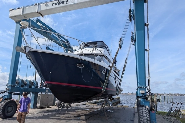 Carver 450 Voyager Pilothouse Yacht For Sale