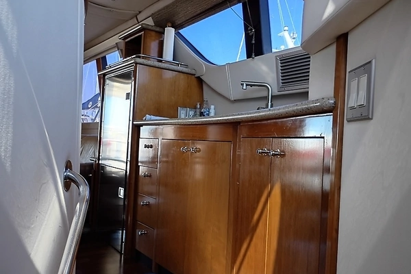 Carver 450 Voyager Pilothouse Yacht For Sale