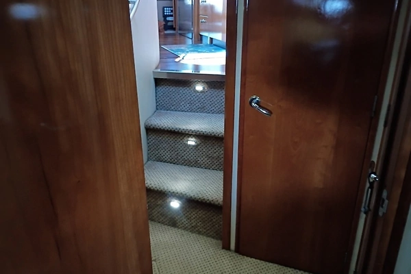 Carver 450 Voyager Pilothouse Yacht For Sale